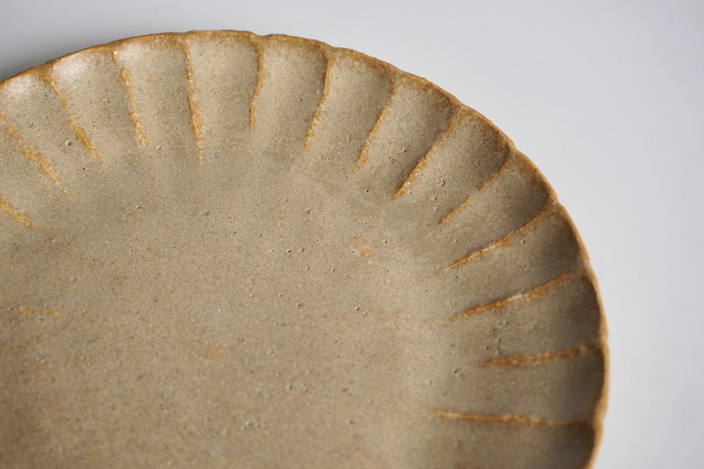 Handmade crysanthemum plate - Eat & Sip Pottery Singapore