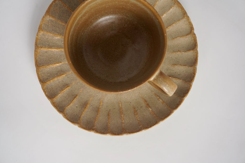 Handmade crysanthemum plate - Eat & Sip Pottery Singapore