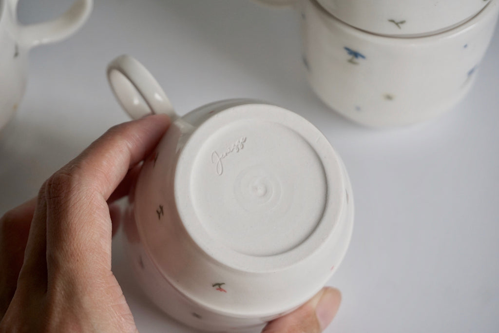 Handmade pottery Singapore - Jenisse | Eat & Sip Pottery
