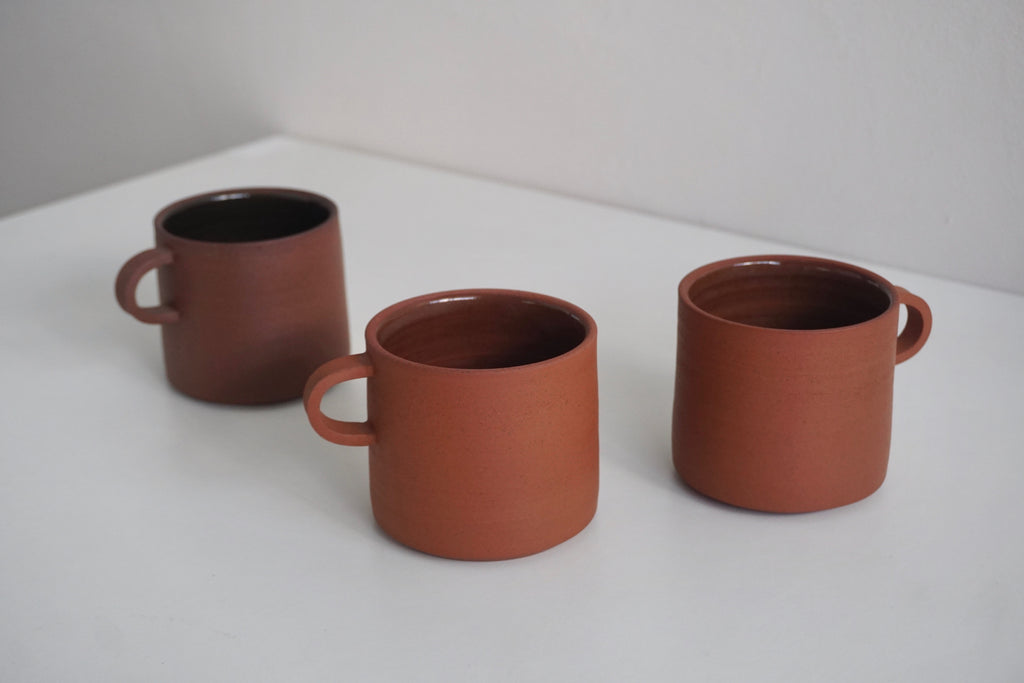 Handmade ceramic tableware gifts by Andrea Roman Ceramics | Eat & Sip