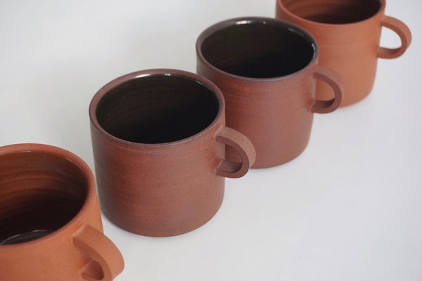 Handmade ceramic tableware gifts by Andrea Roman Ceramics | Eat & Sip