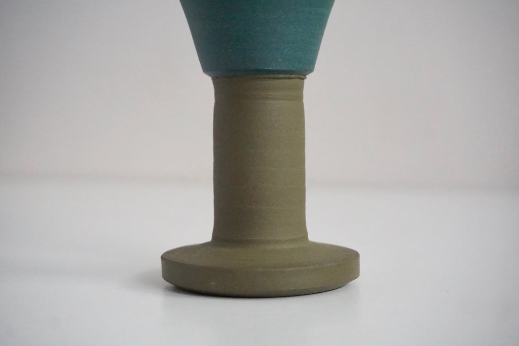 Handmade ceramic tableware gifts by Andrea Roman Ceramics | Eat & Sip