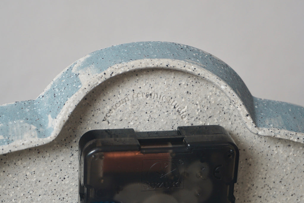 Handmade table clock | Ceramic Singaporre