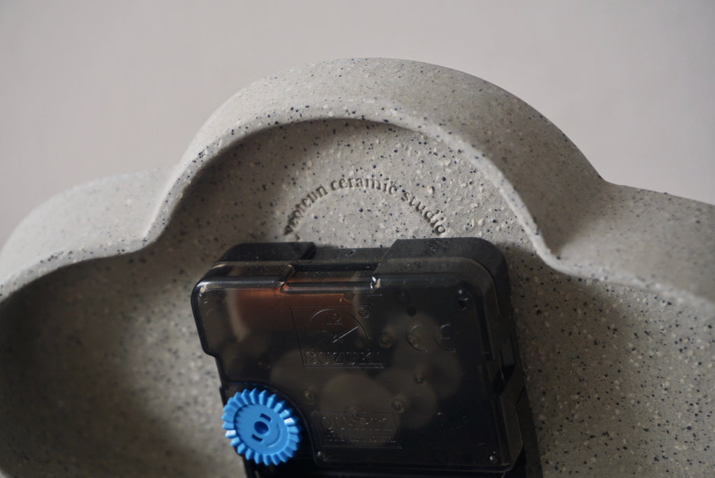 Handmade table clock | Ceramic Singaporre
