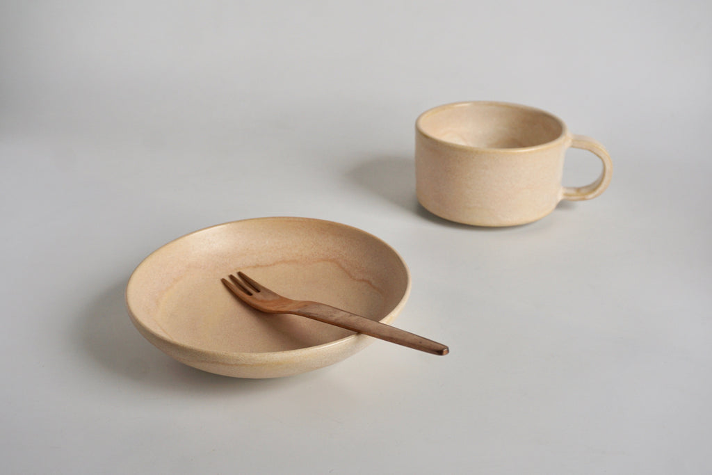 Handmade plate Singapore Pottery | Eat & Sip