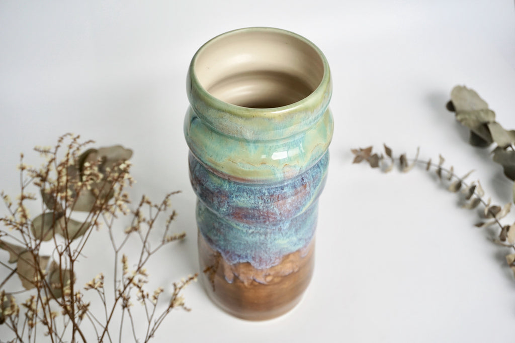 Wheel-thrown ceramics potter Dawn Kawn | Eat & Sip