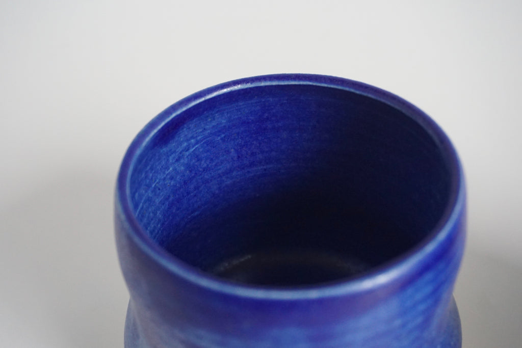 Hourglass handmade tumbler Singapore | Pottery by Chen Liyuan - Eat & Sip