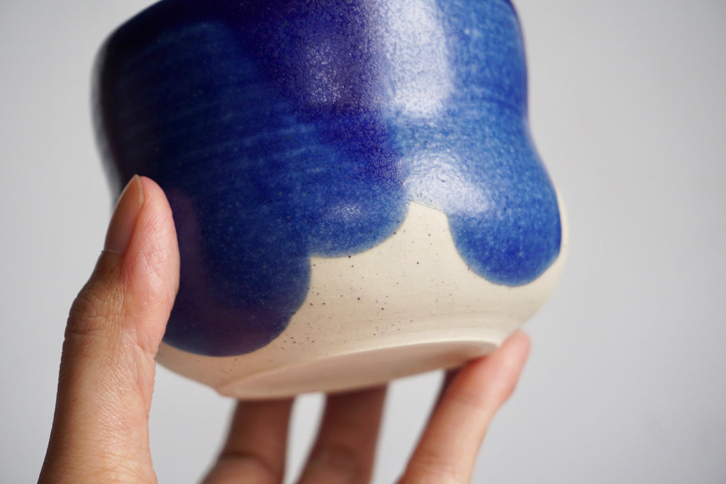 Hourglass handmade mug Singapore | Pottery by Chen Liyuan - Eat & Sip