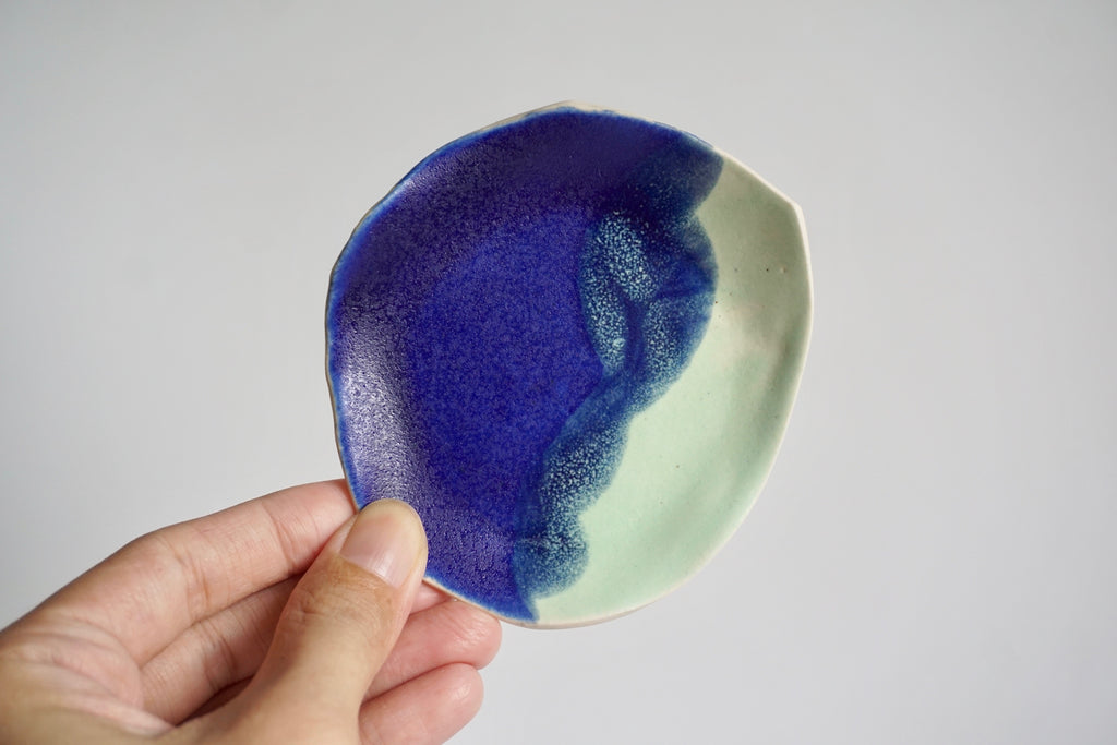 Handmade ring dish ceramic | No 3 by Chen Liyuan