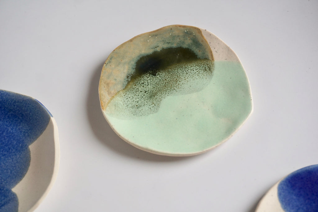 Handmade ring dish ceramic | No 3 by Chen Liyuan