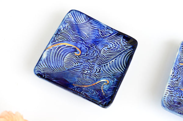 Handmade wave plates - The Tableware Curators sg