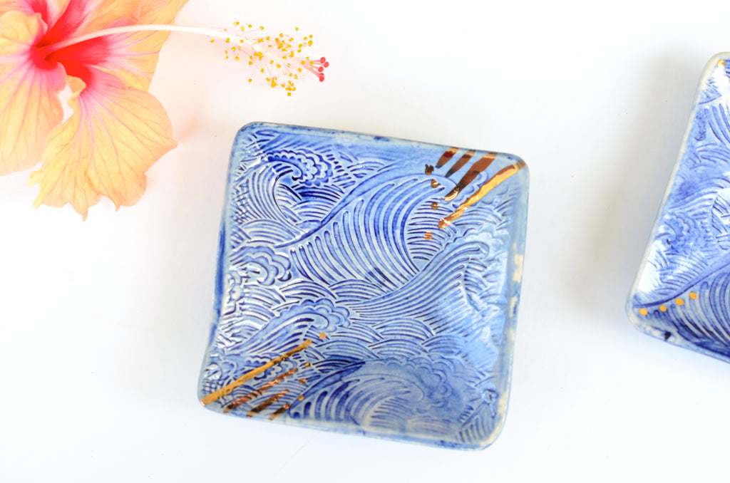 Handmade wave plates - The Tableware Curators sg
