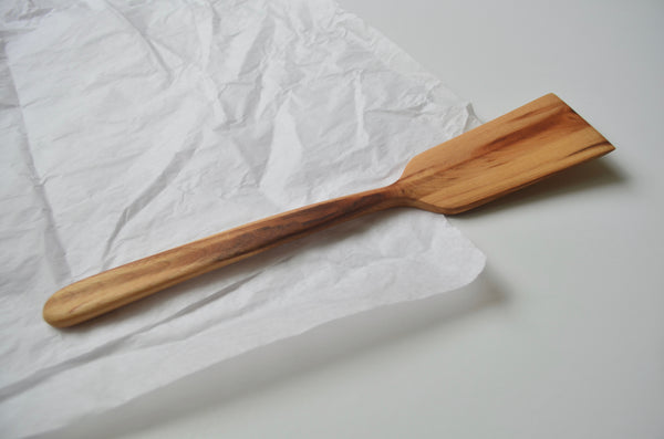 Hand carved mountain ash wood Singapore - Eat & Sip