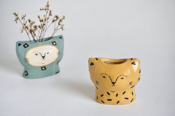 Animal figurine vase | Handmade ceramics Singapore