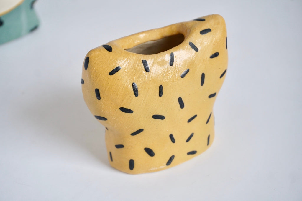Animal figurine vase | Handmade ceramics - Neighborcraft
