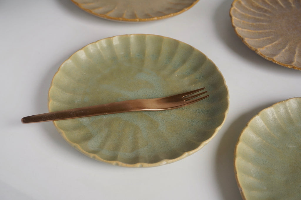 Handmade crysanthemum plate - Eat & Sip Pottery Singapore