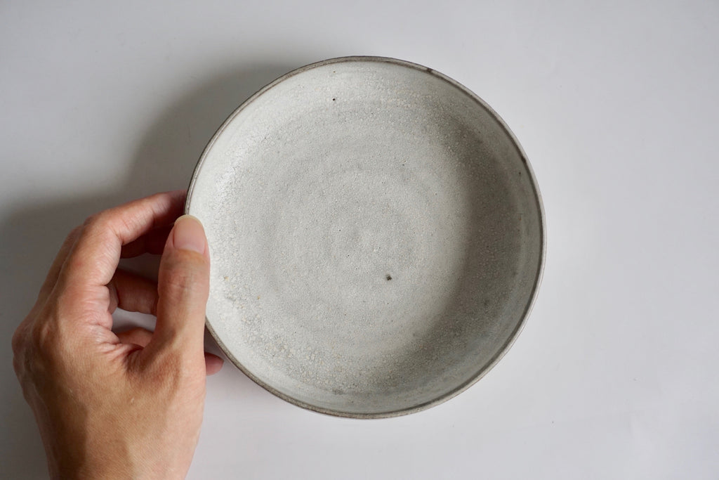 Handmade ridge shallow dish | Eat & Sip