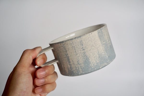 Handmade porcelain cup Yeoteun Ceramics | Eat & Sip