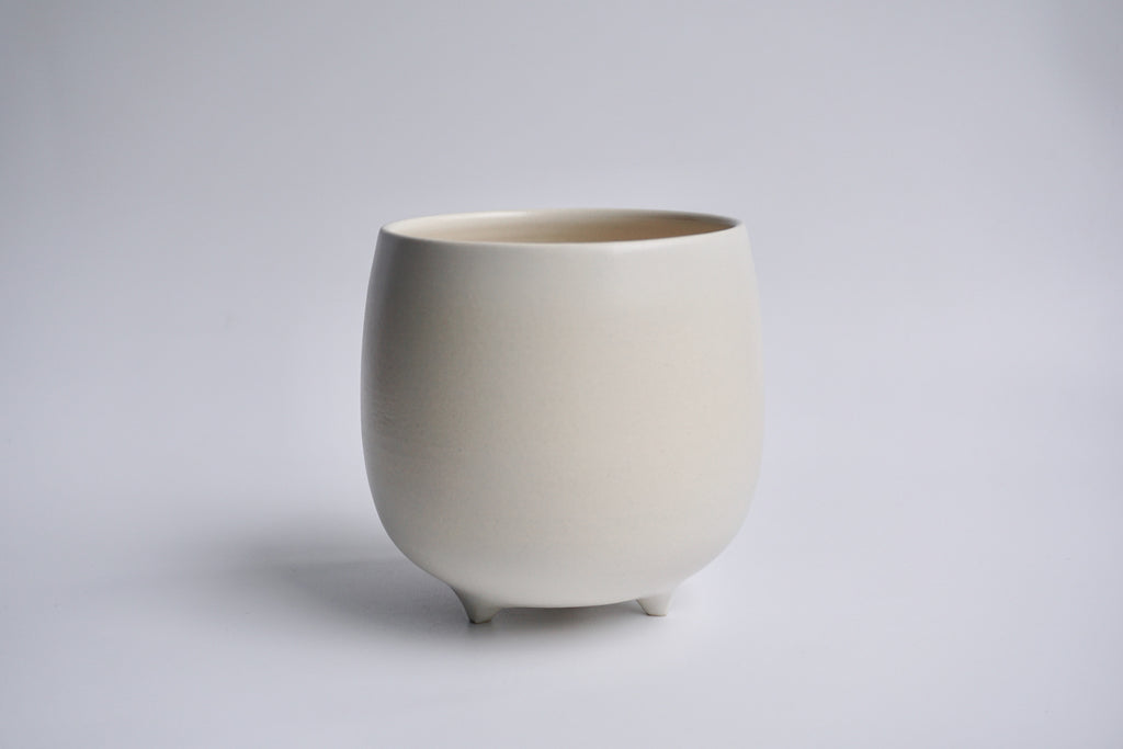 Handcrafted minimalist planter | Unique housewarming gifts Singapore Ceramics