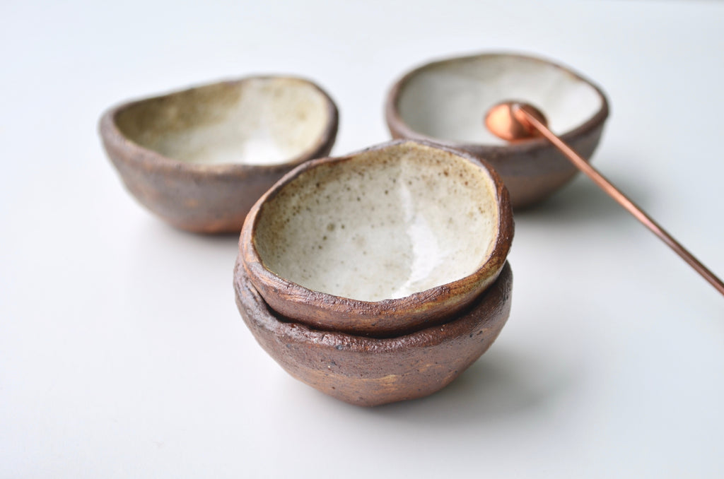 Handmade raw rustic earthenware - Eat & Sip ceramics hellorat project