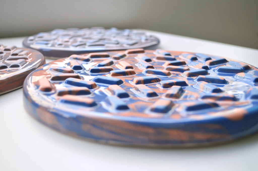 Handcrafted marbling ceramic reversible plate/trivet - Eat & Sip tableware gifts