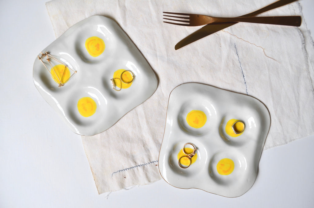 Handmade quadruple egg yolk dish | Ceramic tableware in Singapore